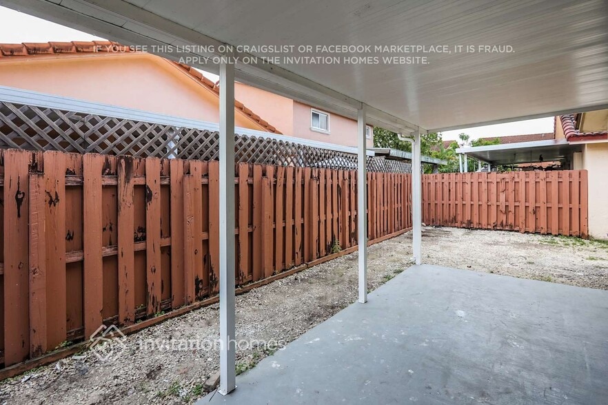 Building Photo - 12378 NW 98th Ave