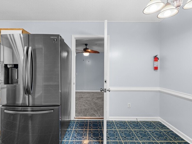 Building Photo - Beautiful 4 Bedroom Home with Bonus Room and Fenced Yard