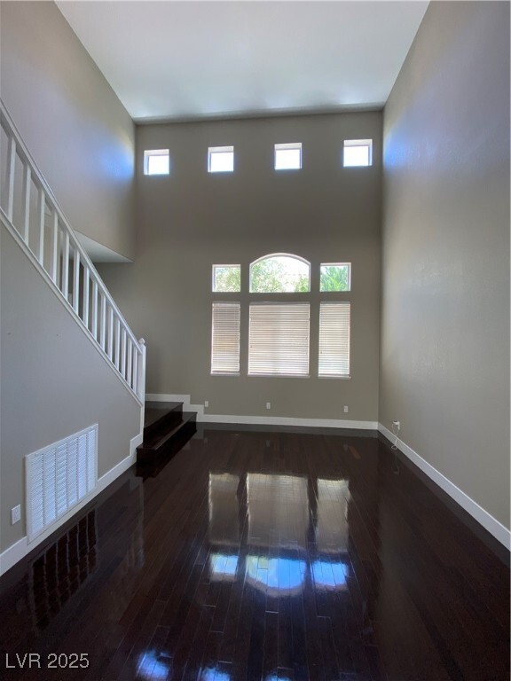 Building Photo - 2225 Warm Walnut Dr