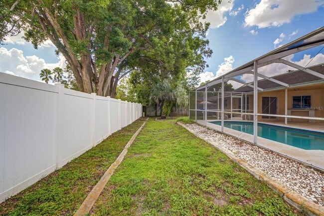 Building Photo - 2406 Appian Ave