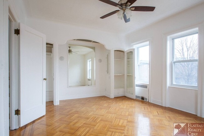 Building Photo - 1340 President St