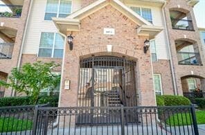 Building Photo - 6607 Lake Woodlands Dr
