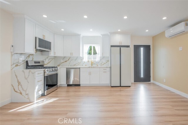 Building Photo - 830 Highland Ave