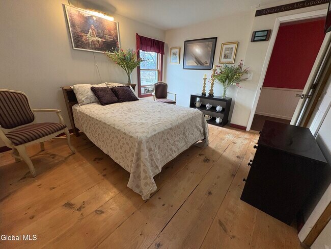 Building Photo - 260 Clark Rd