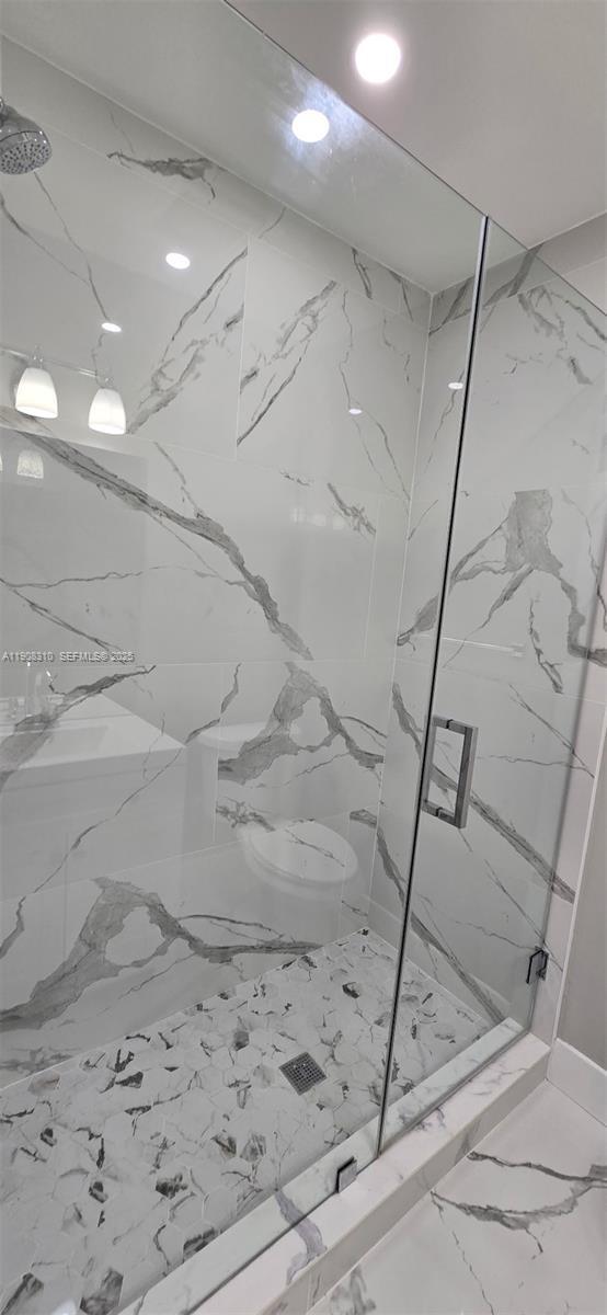 Building Photo - 2533 Garfield St