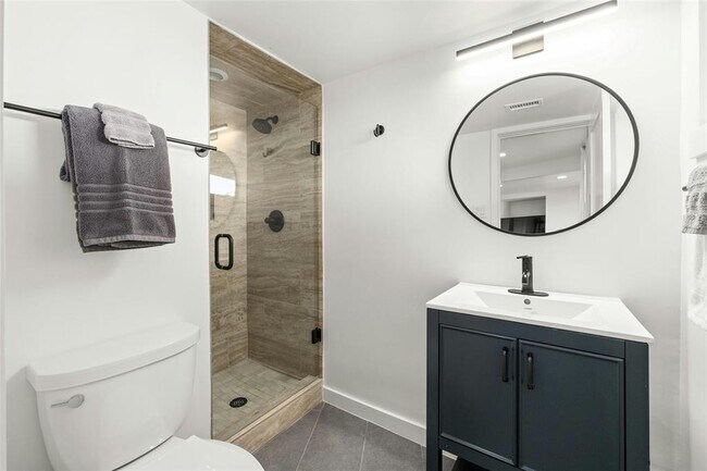 Building Photo - 1000 Redbud Trail