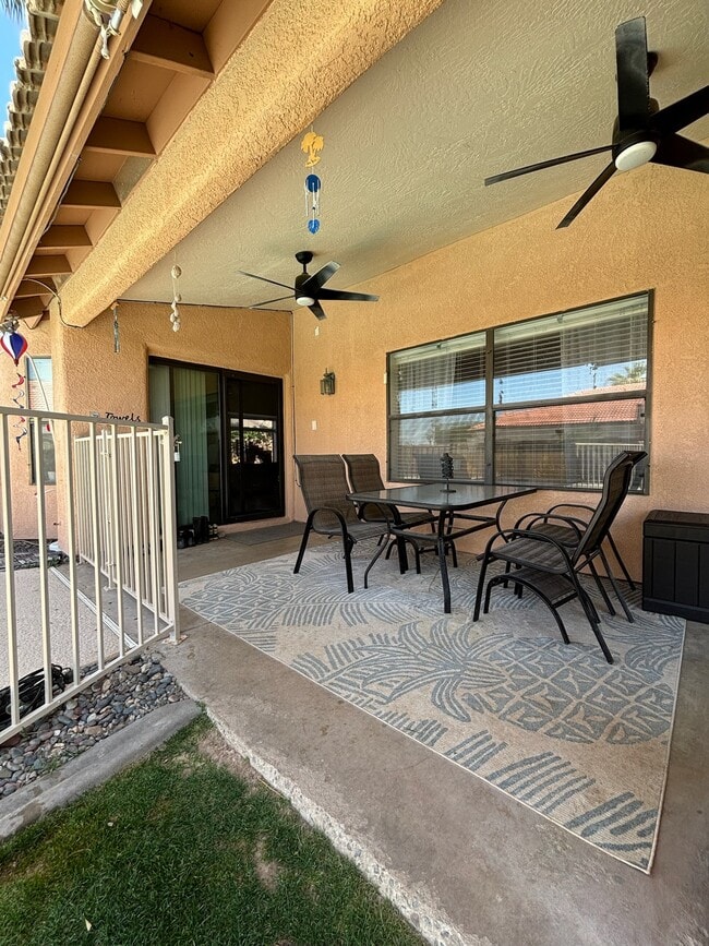 Building Photo - 10364 Fairway Loop