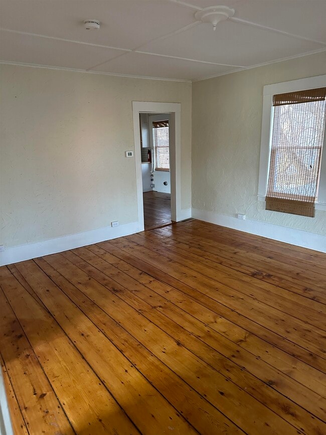 Building Photo - 5 Gagne St