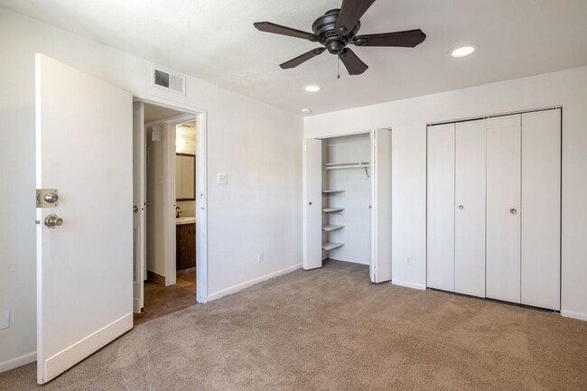 Building Photo - 2-bedroom, 2-bathroom in Scottsdale, AZ.