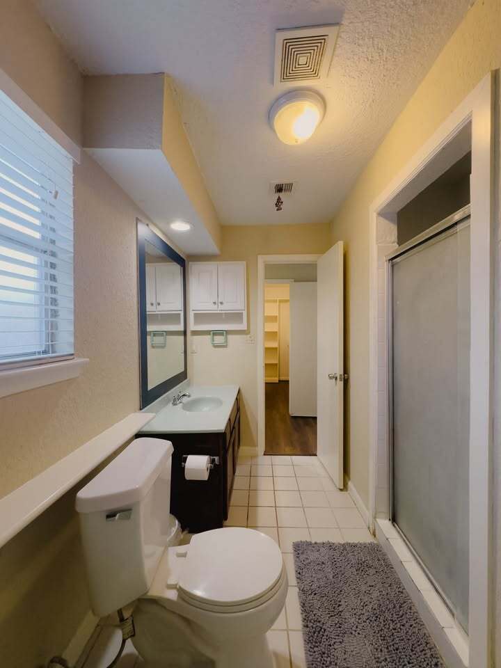 Building Photo - 6235 Havendale Dr