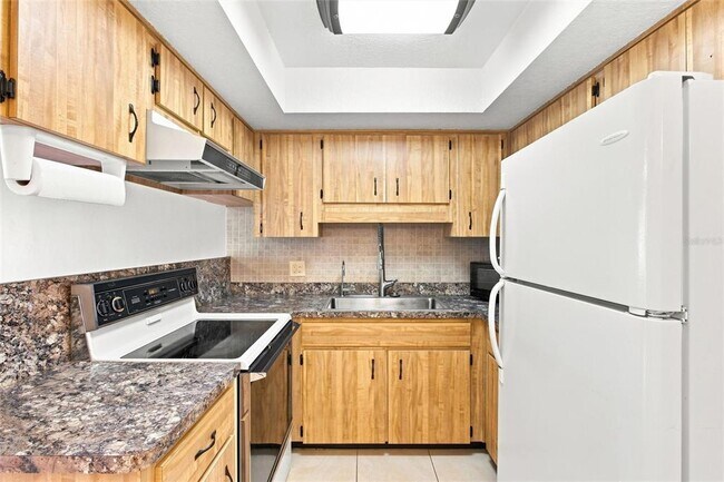 Building Photo - 4344 Tahitian Gardens Cir