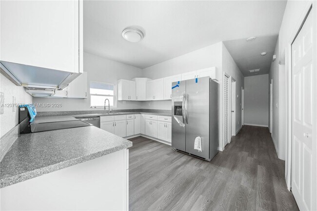Building Photo - 1481 Las Villas Blvd