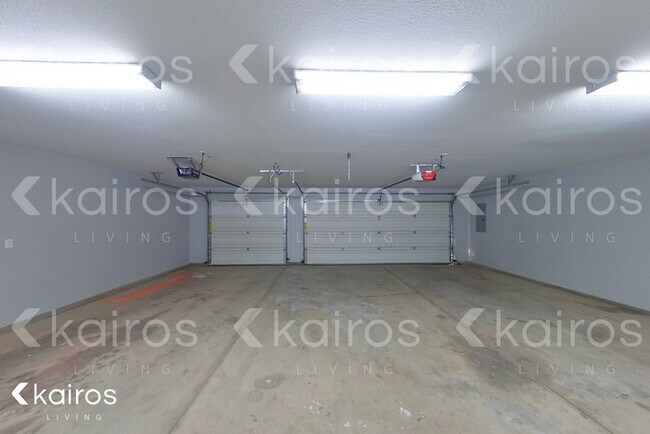 Building Photo - 8110 City View Dr.