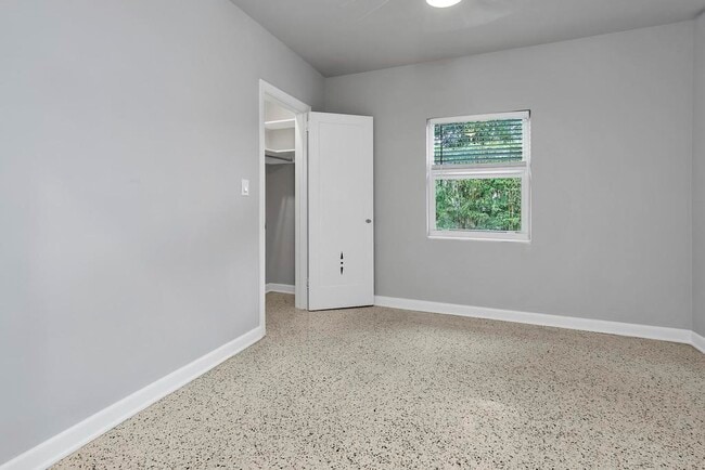 Building Photo - 17 Ocean Breeze