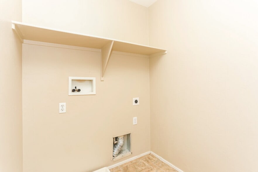 Building Photo - 14361 S Camino El Galan