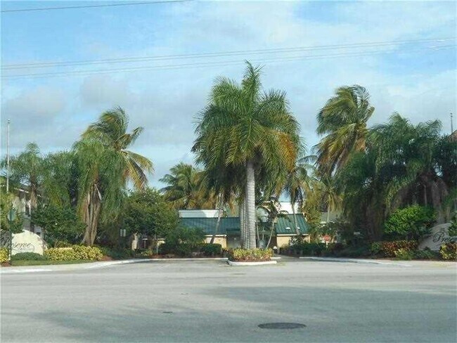 Building Photo - 4014 NW 87th Ave