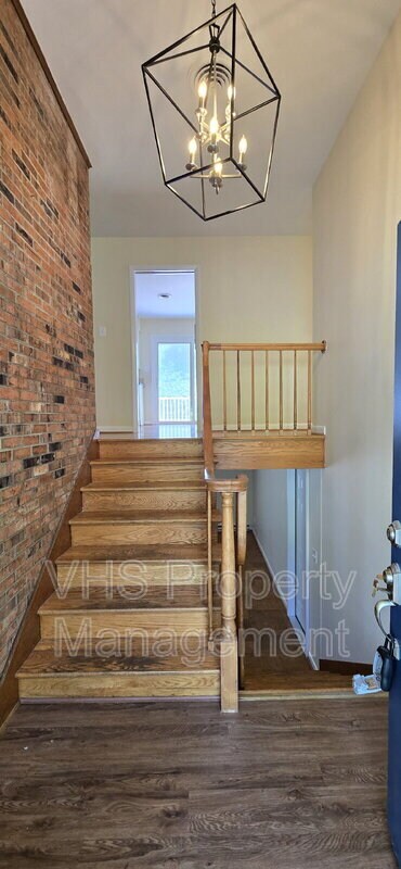 Building Photo - 7297 Moss Ln
