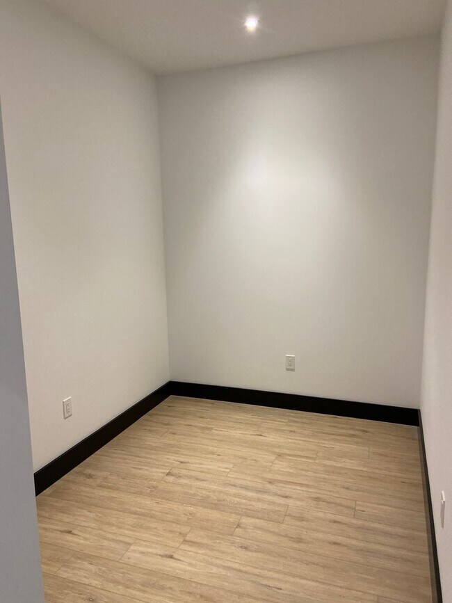 Building Photo - Watermark - 41 Larry Holmes Drive
