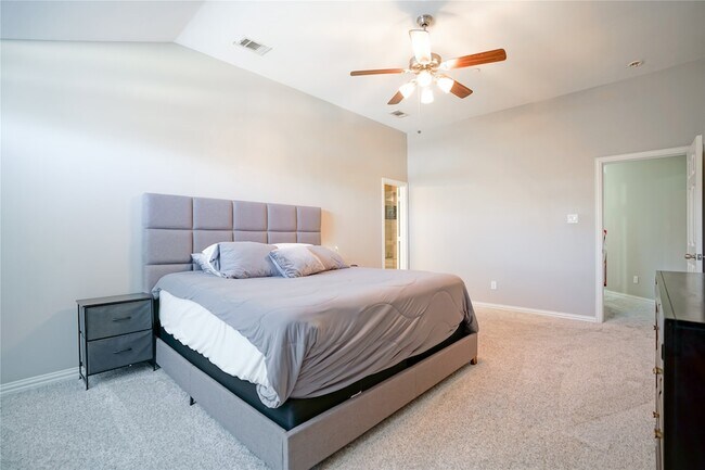 Building Photo - 4650 Penelope Ln