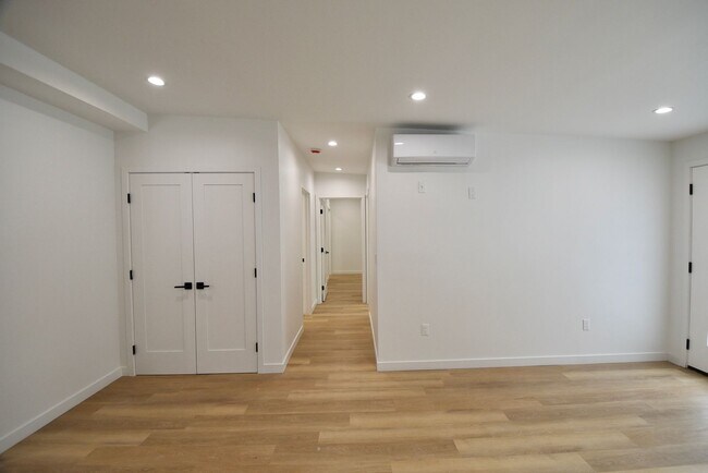 Building Photo - 5230 Kester Ave