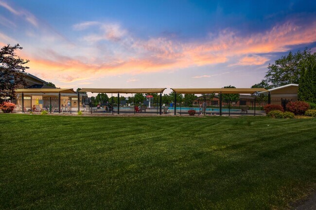 Building Photo - 7807 S Dewberry Way