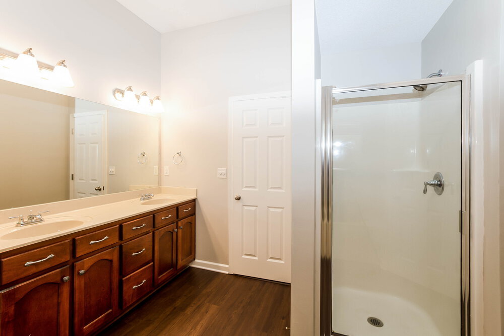 Building Photo - 5733 Fawn Dr