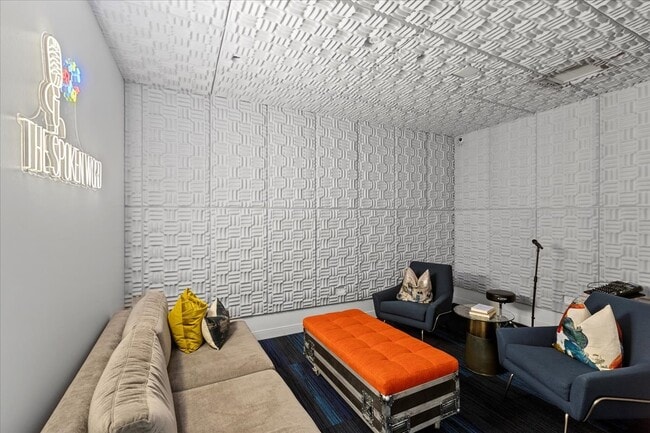 Building Photo - 728 N Morgan St