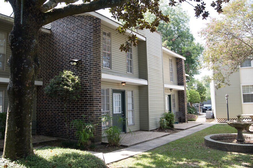 Building Photo - 2236 Perkins Rd