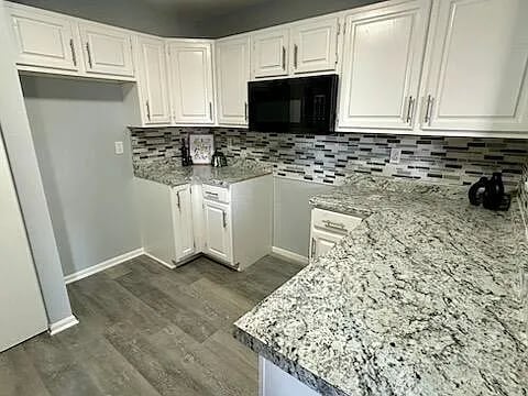 Building Photo - 1751 Parknoll Ln