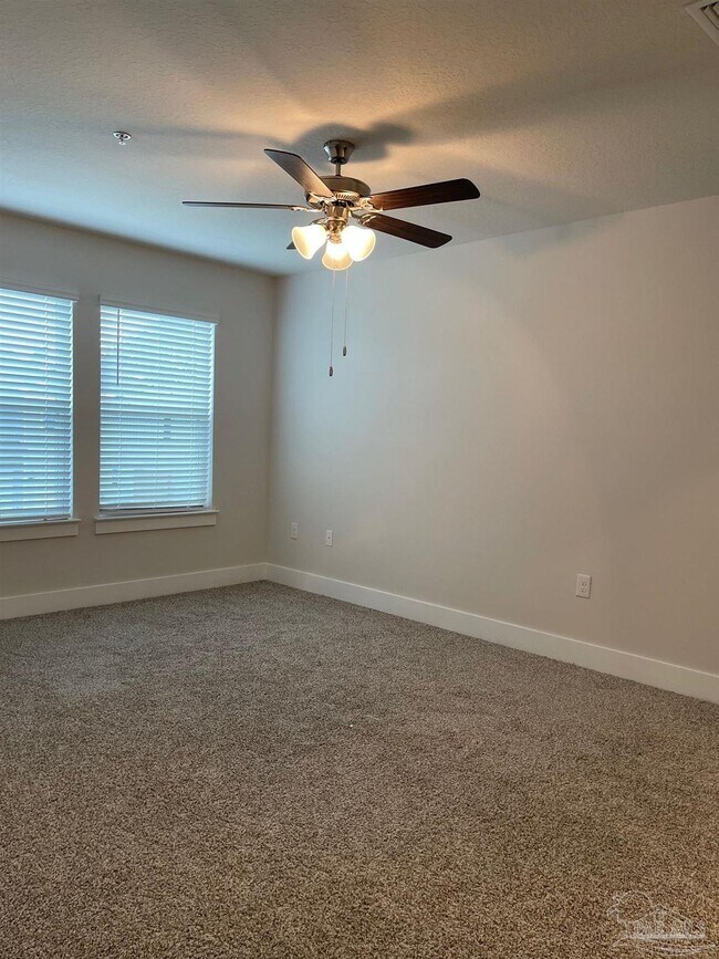 Building Photo - 1650 Iroquois Ct