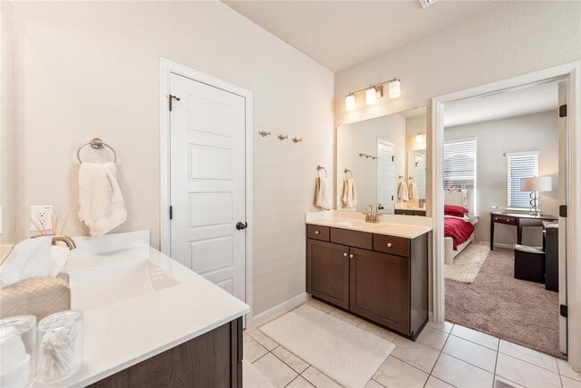 Building Photo - 13602 Terrett Trce