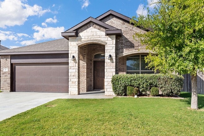 Building Photo - 21 Brooks Ranch Rd
