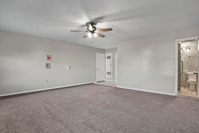 Building Photo - 10953 Casey Stengel Pl