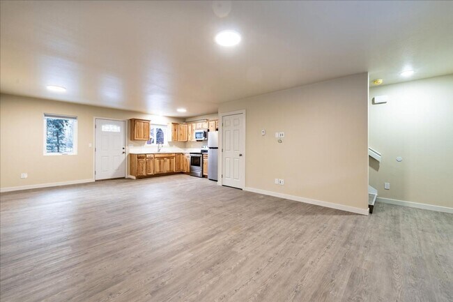 Building Photo - New Construction 2 Story 2 bedroom 1 bath side by side apartment in town