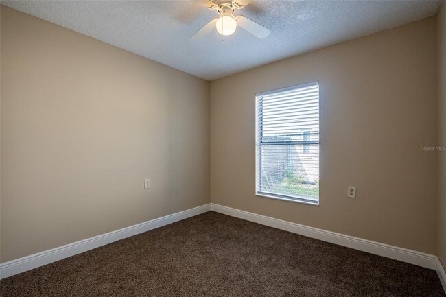 Building Photo - 1025 Clovercrest Rd