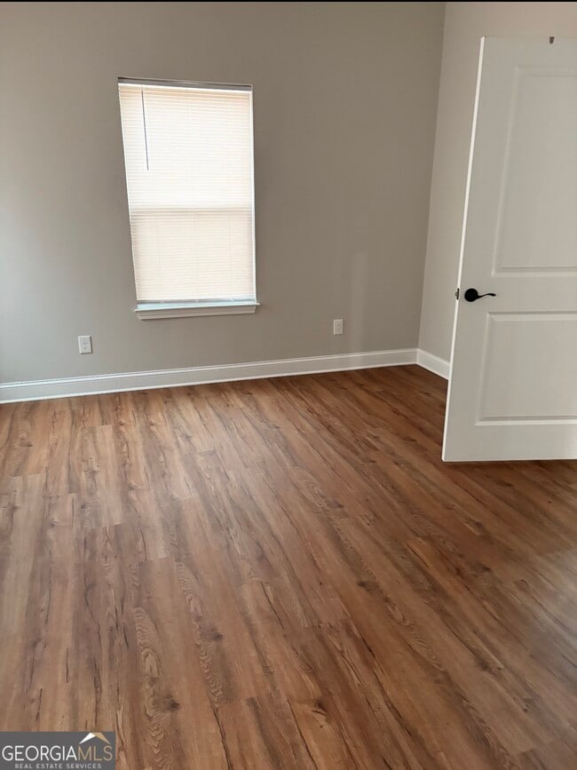 Building Photo - 121 Johnson St