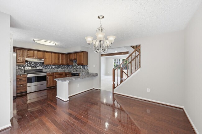 Building Photo - 14126 Red River Dr
