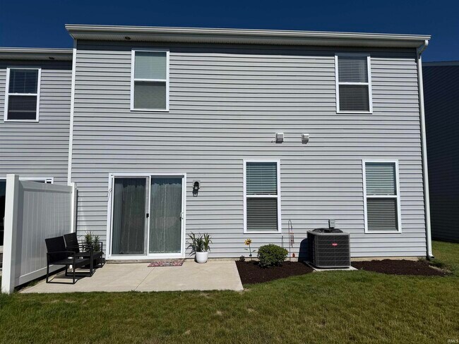 Building Photo - 1003 W Hamilton Rd N