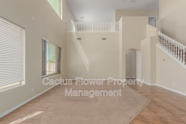 Building Photo - 749 E La Costa Dr
