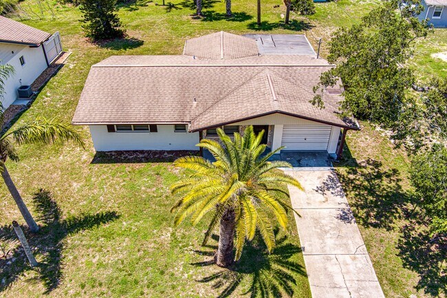 Building Photo - 3 Bedroom Home in Port Orange