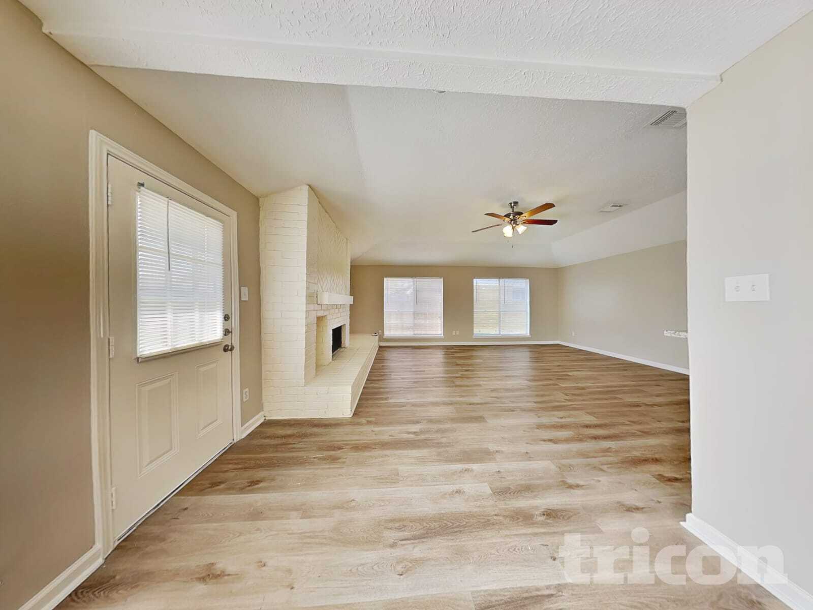 Building Photo - 6826 Blue Ridge Dr