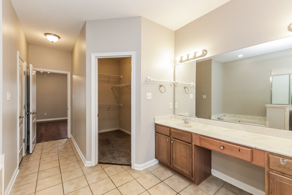 Building Photo - 10221 Carly Dr