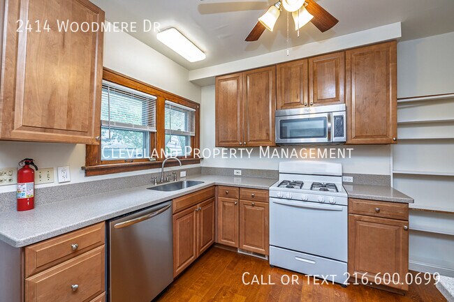 Building Photo - 2414 Woodmere Dr