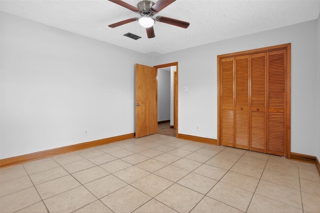 Building Photo - 601 Chateau Woods Pkwy Dr