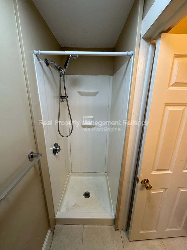 Building Photo - 16 Franklin Pl