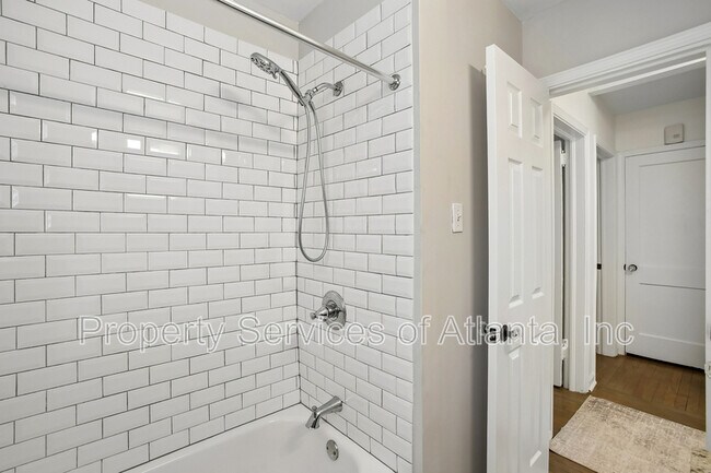 Building Photo - 1649 Beecher St SW