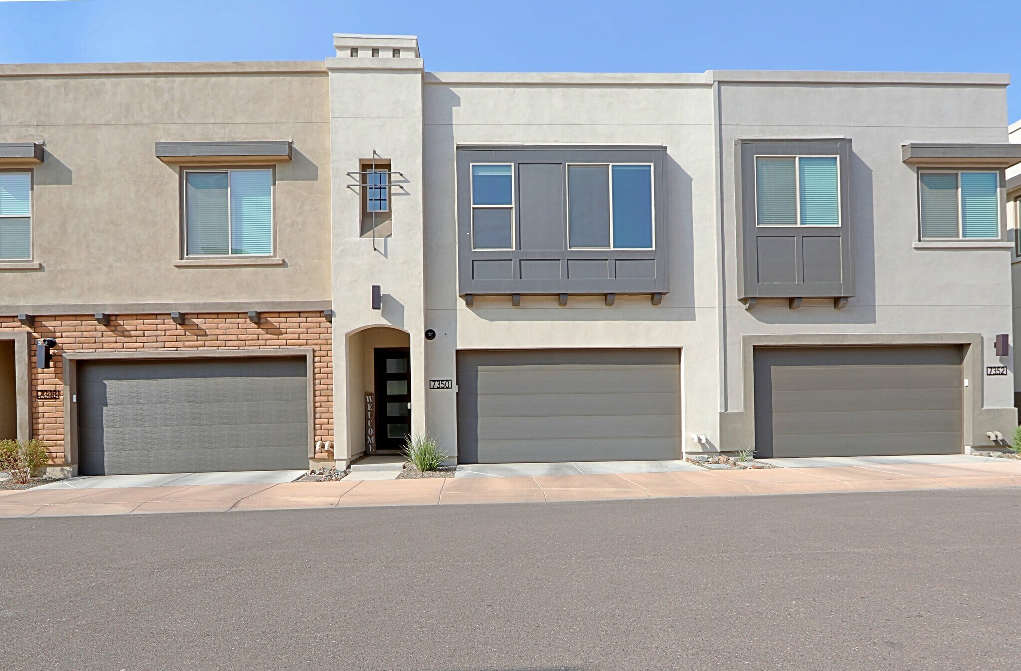 Building Photo - 7350 E Vista Bonita Dr