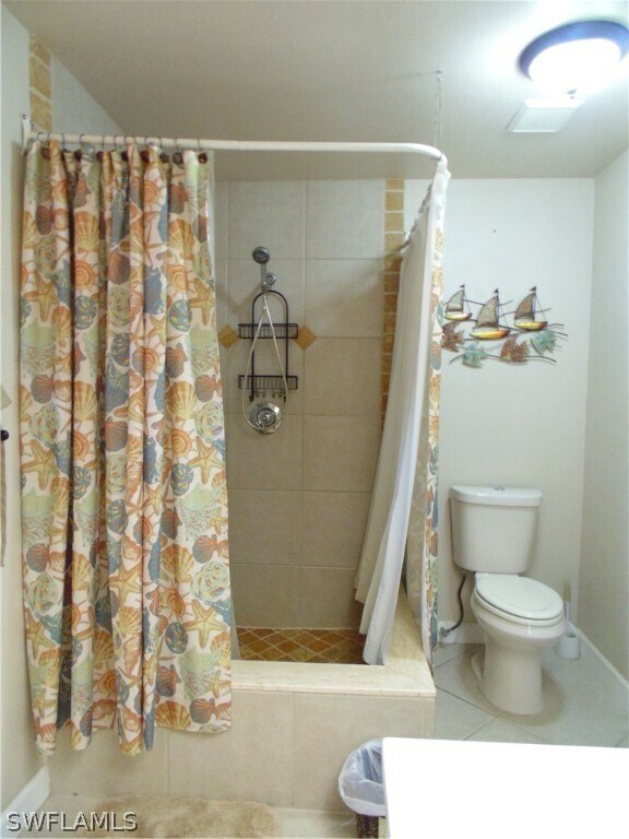 Building Photo - 4835 SW 18th Ave