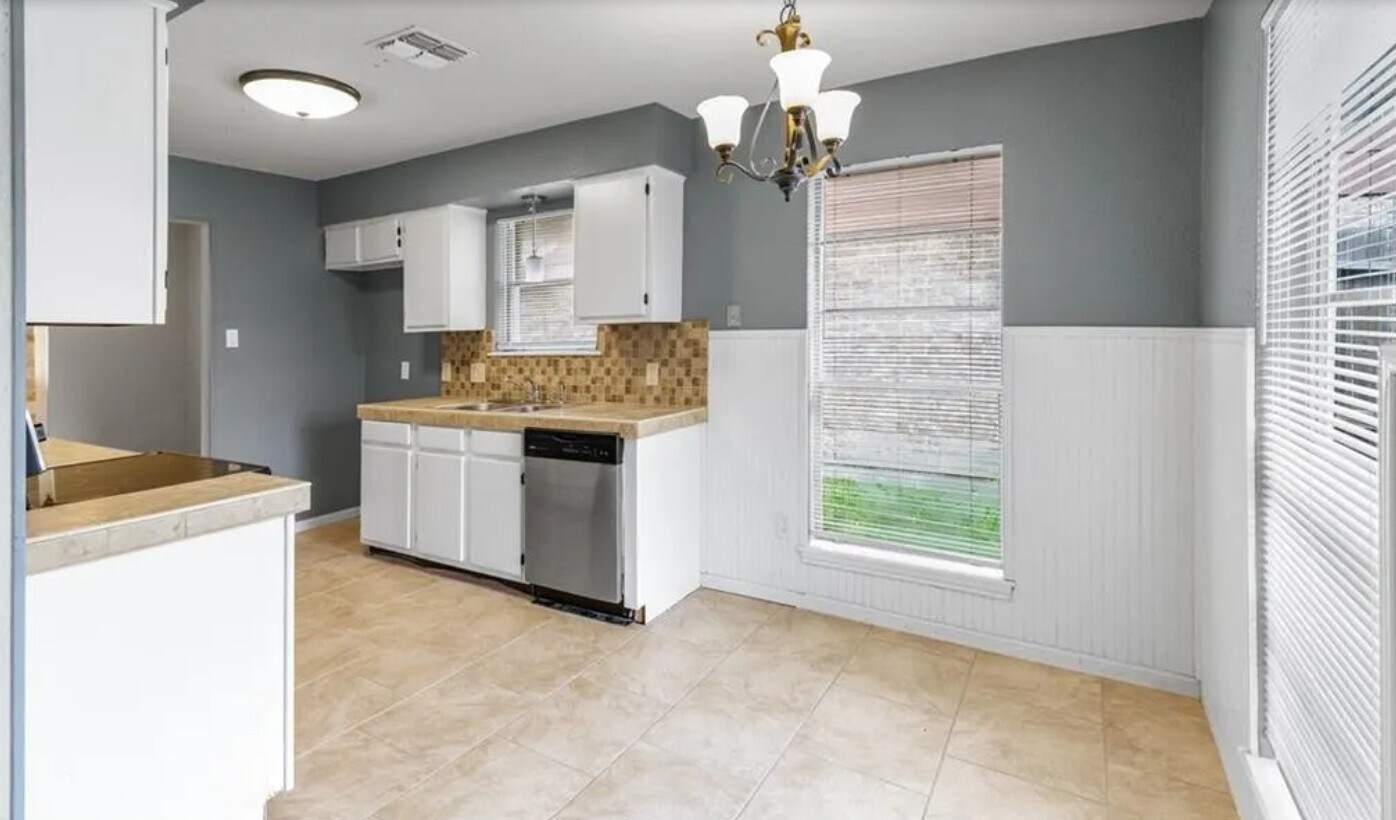 Building Photo - 7013 Powderhorn Ct