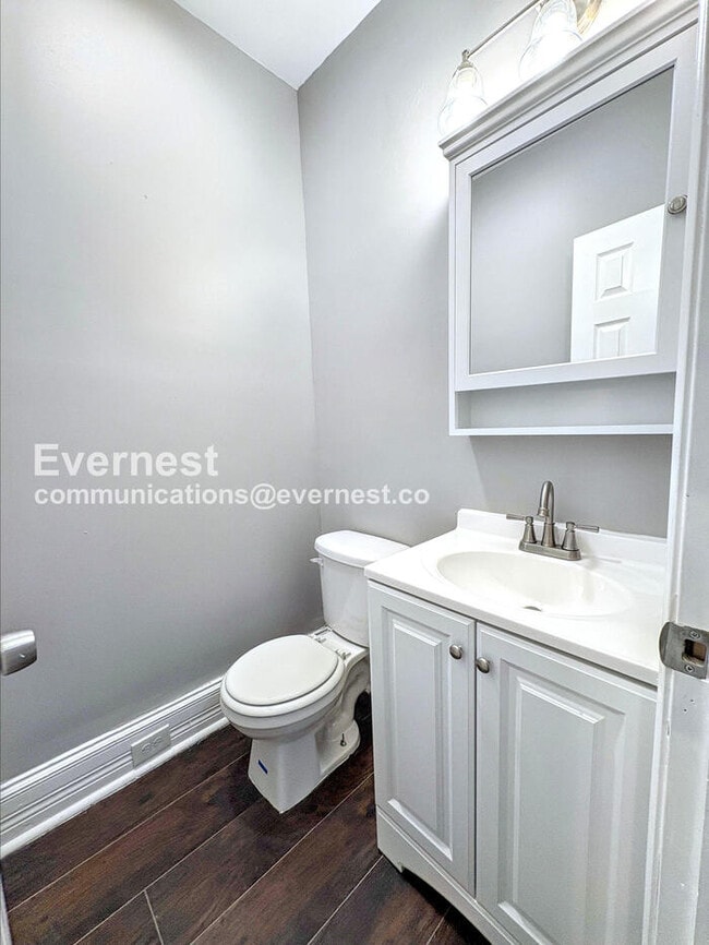 Building Photo - 1134 Myrtle Ave